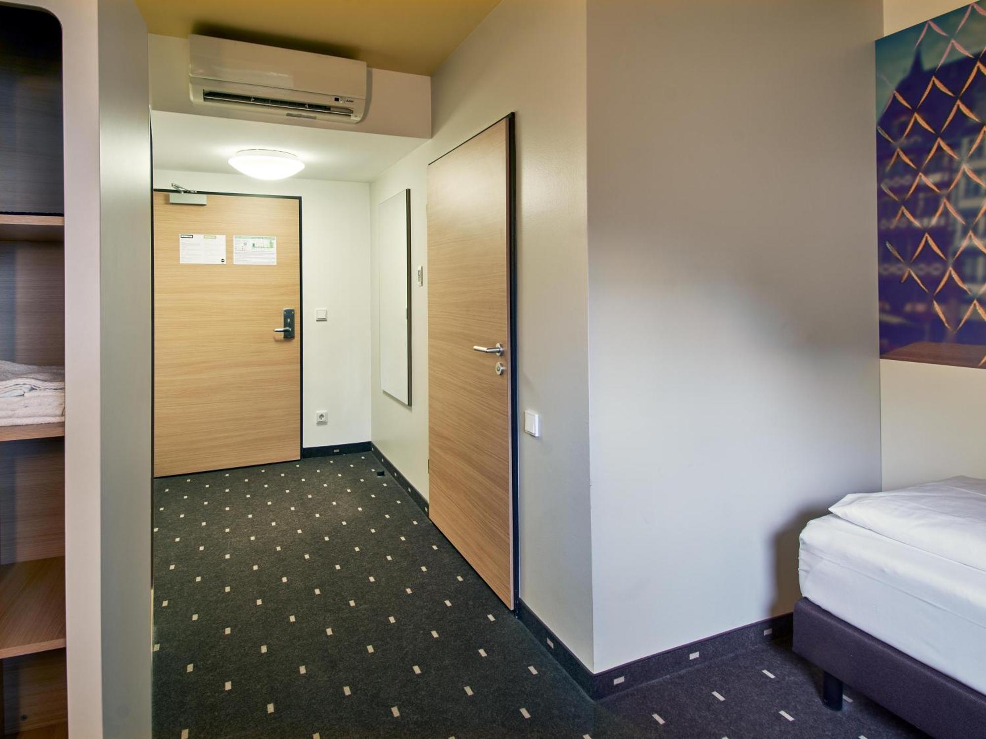 B&B Hotel Frankfurt-Nord Frankfurt am Main Exteriör bild