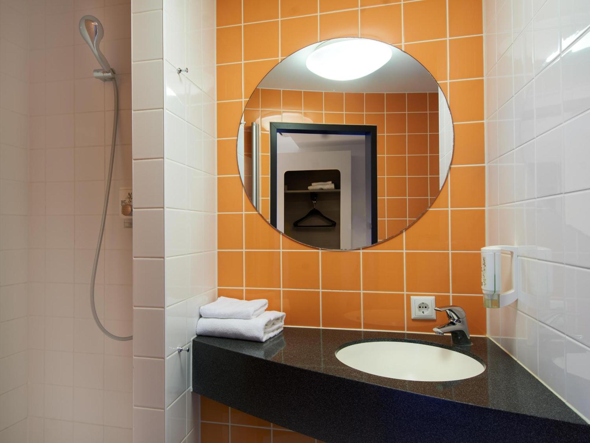 B&B Hotel Frankfurt-Nord Frankfurt am Main Exteriör bild